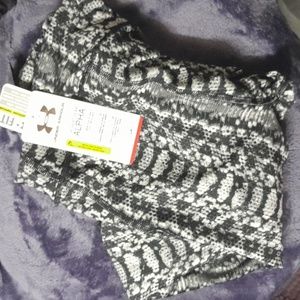 - - NwT Under Armour Compression heat gear Leggings animal.print